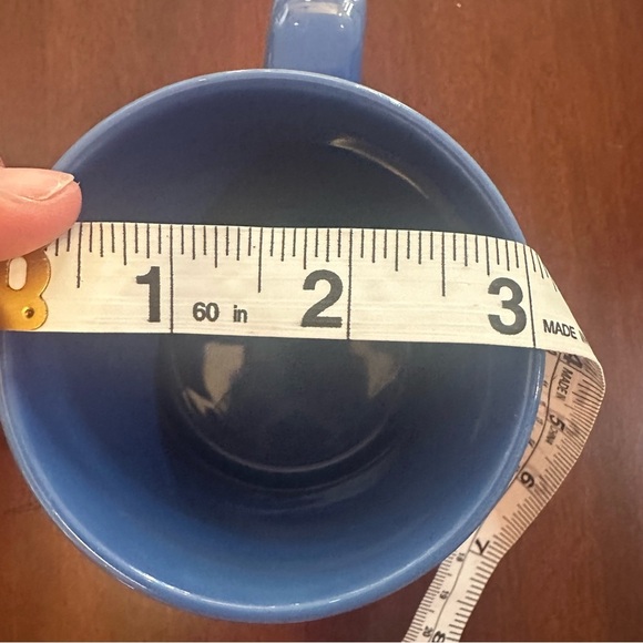 1988 Vintage Hershey’s Dancing Kisses Mug - Picture 8 of 10